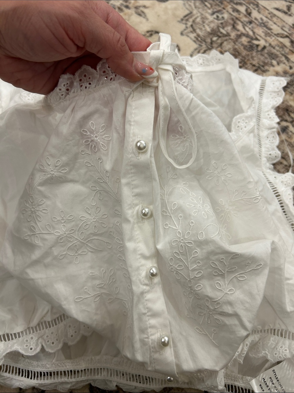 NWT! Camellia White Eyelet Cotton Sleeveless Button-Front Top - Picture 4 of 4